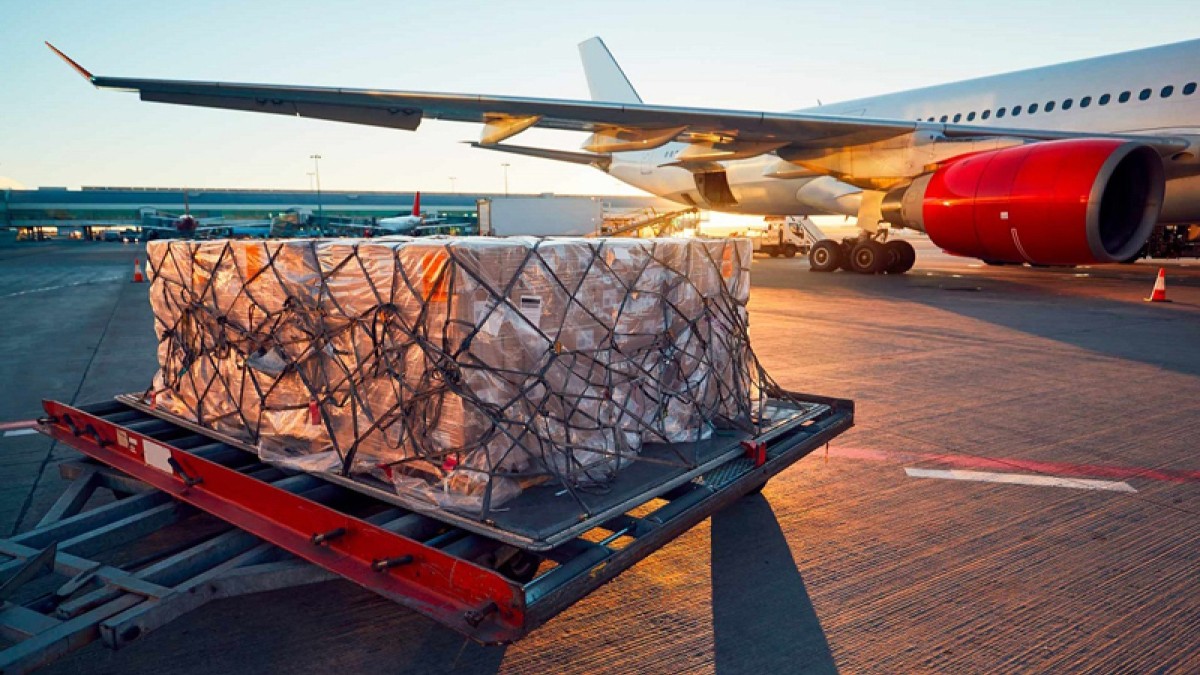 حمل هوایی مستقیم و غیرمستقیم: راهنمای انتخاب بهترین روش ارسال کالا