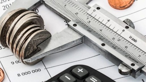 هزینه ترخیص کالا از گمرک چگونه محاسبه می‌ شود؟